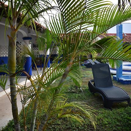 Hotel Plaza Almendros, Isla Mujeres Kültér fotó